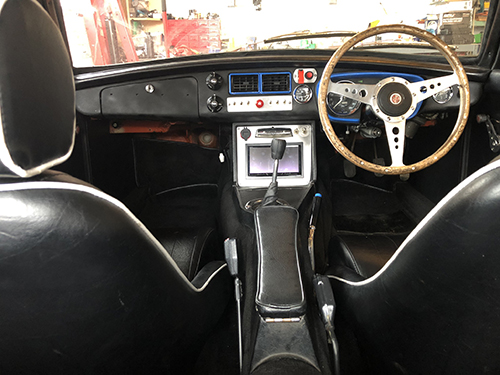 MG New dash